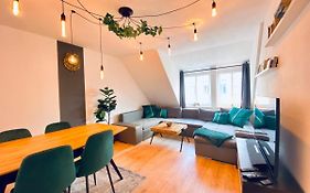 * 2Br Flat Near Karl-Heine-Kanal